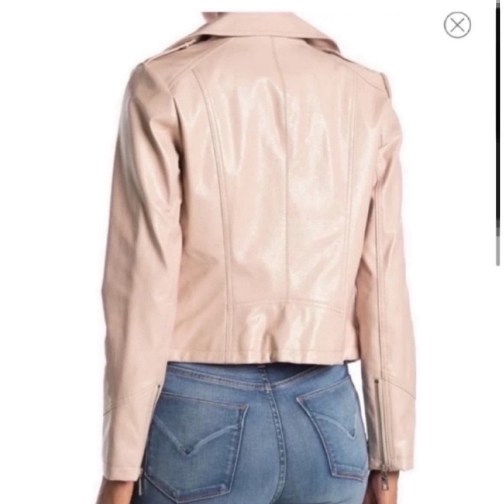 Guess Faux Leather Crop Blush Pink Moto Jacket NWT

1 small
1 large - Picture 3 of 8